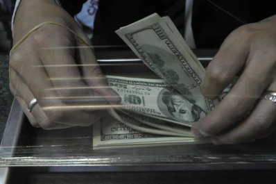 El dólar cedió por la intervención del BCRA