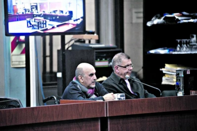 Se dilucida el juicio oral contra el sociólogo Nahuz