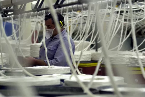 Según el Indec, la industria creció  el 6,6% en junio
