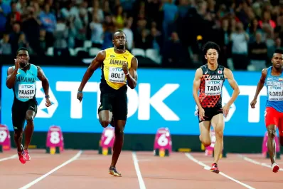 Sin despeinarse, Bolt avanzó a las semifinales del mundial de Atletismo en Londres