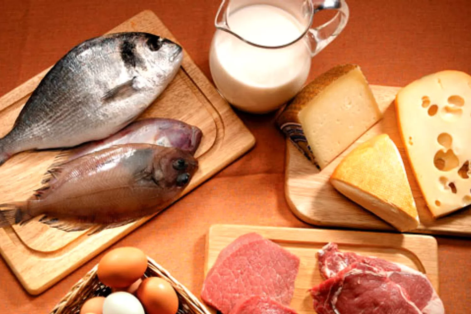 DIETA. Carnes, pescados, quesos y lácteos. FOTO TOMADA DE 0.wp.com
