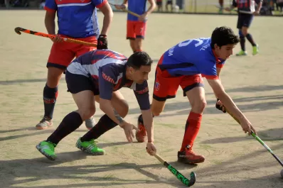 Hockey: Gymnasium quedó conforme con el empate; Central Córdoba se lamenta