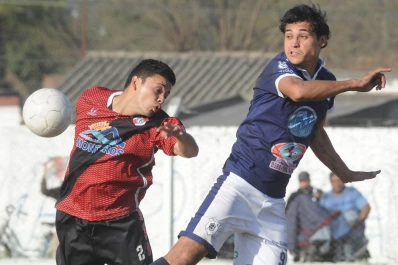 Un susto enorme: Fabián García fue hospitalizado por un choque de cabezas con Figueroa