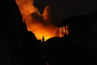 Las fotos más impactantes del incendio en el aserradero