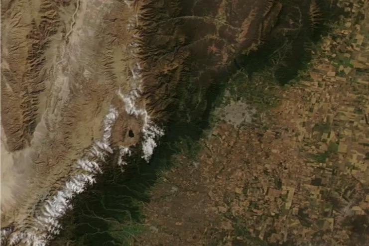 Foto satelital: según la NASA, así se vieron los cerros nevados de Tucumán