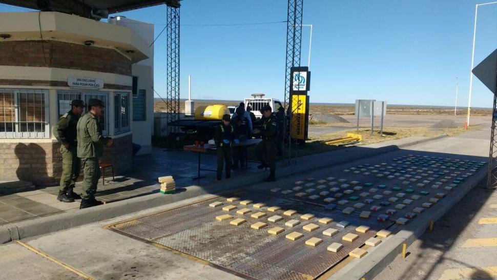 Investigan si 250 kilos de cocaína salieron de Tafí del Valle