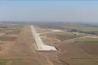 Así se ve desde el cielo a la nueva pista del Aeropuerto Benjamín Matienzo
