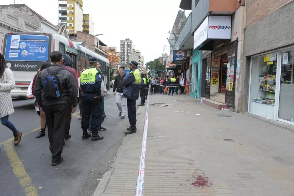 25 Y SANTIAGO. El crimen ocurrió en pleno Barrio Norte durante el mediodía del viernes 19 de mayo. la gaceta / Foto de José Nuno