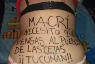 Pintada y en ropa interior, una mujer pide a Macri que investigue a la comisionada de Las Cejas