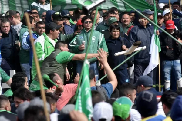 Entre la liturgia peronista y el descontrol sindical