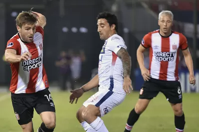 Nacional de Paraguay pegó primero ante Estudiantes en Asunción