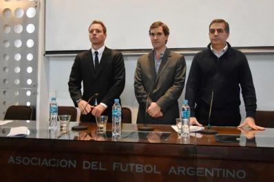 Se puede mejorar el fútbol generando más ingresos, reconoció el presidente de la Superliga