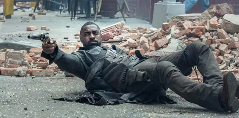 EL ÚLTIMO PISTOLERO. Idris Elba personifica al defensor de “La torre oscura”. 