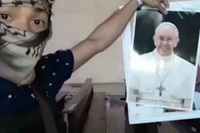 En un video, el Estado Islámico amenazó al papa Francisco: llegaremos a Roma