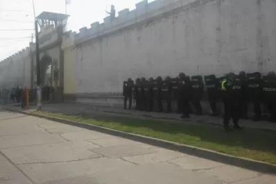 Se suman 200 presos más a la huelga de hambre en Villa Urquiza
