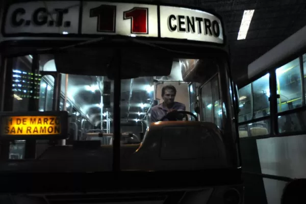 Llega al Concejo el conflicto por la concesión de la Línea 11