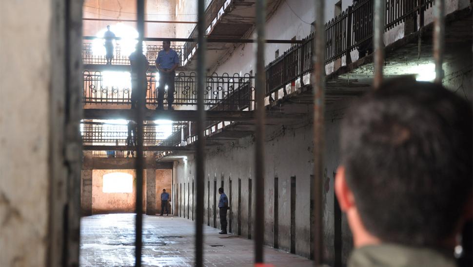 Ya son 400 los detenidos que realizan huelga de hambre en Villa Urquiza