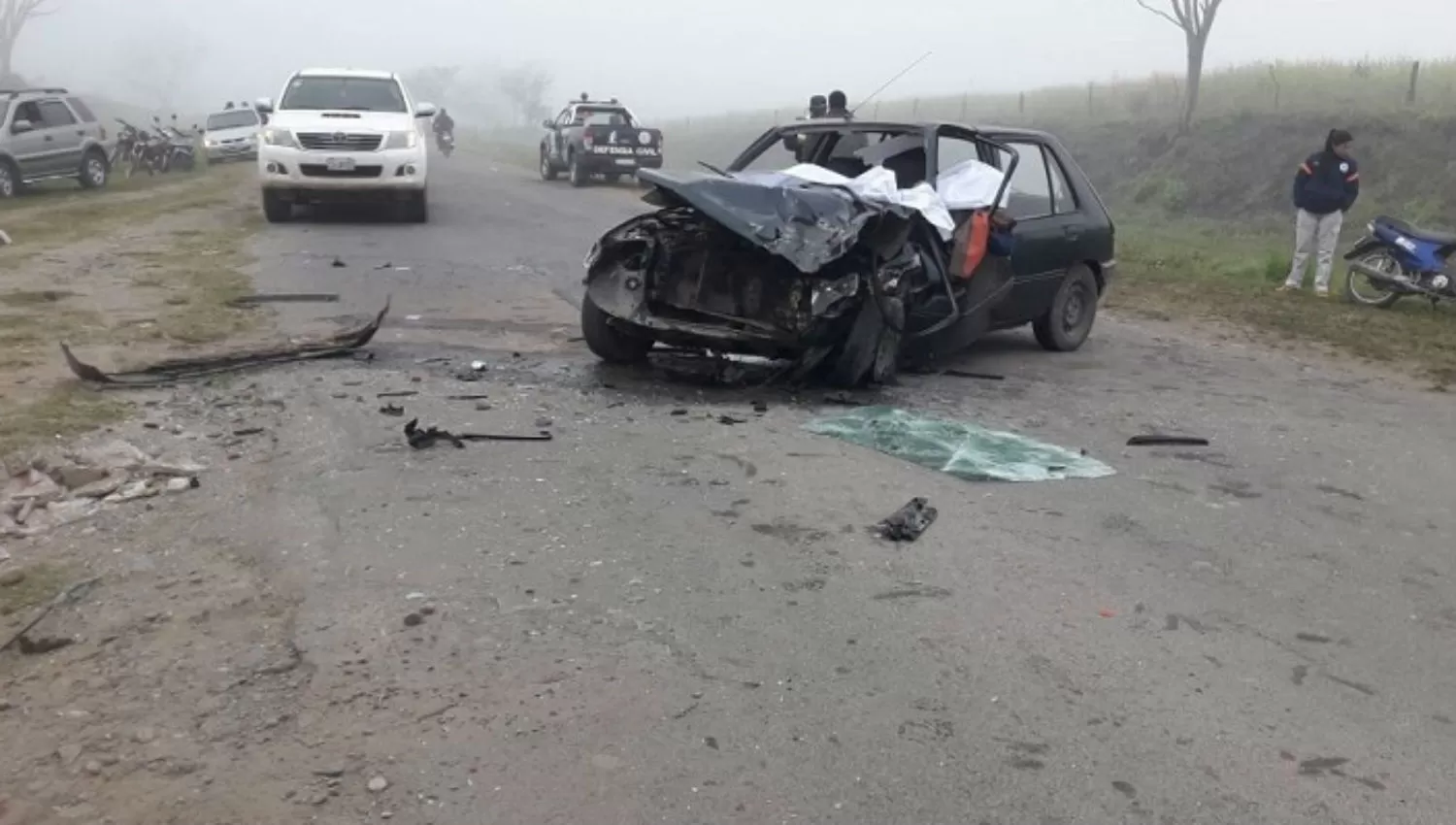 Accidente fatal en Los Sarmientos: una pareja murió tras chocar su auto contra un tractor