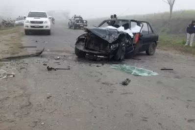 Accidente fatal en Los Sarmientos: una pareja murió tras chocar su auto contra un tractor