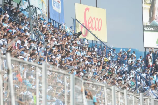 Los hinchas del Decano quieren llegar a alguna copa, pero mantenerse es prioridad