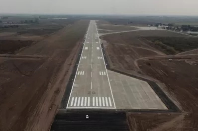 Con la nueva pista a punto de ser inaugurada, ¿qué obras se vienen en el aeropuerto?