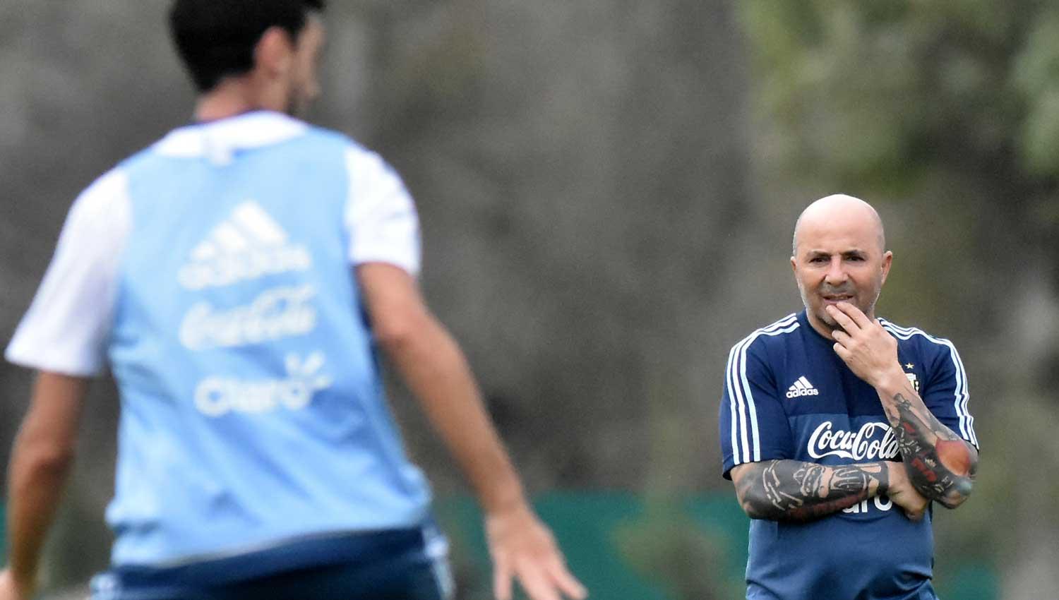 Argentina tendrá un duelo clave con Uruguay. DYN