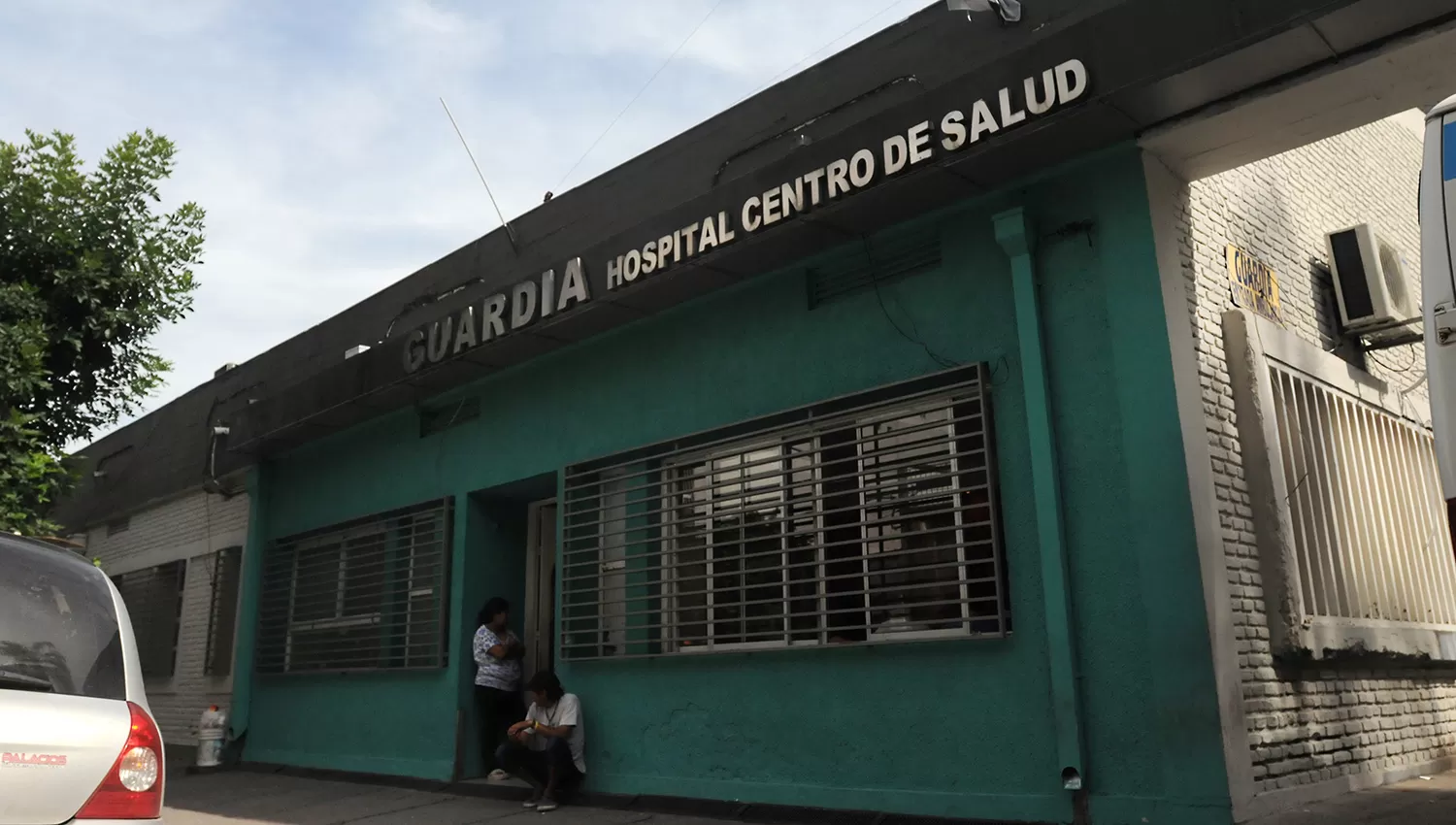 El policía fue trasladado al hospital Centro de Salud. LA GACETA/FOTO DE ANALÍA JARAMILLO (ARCHIVO)