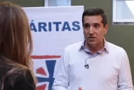 “Ahora también vienen ancianos y mamás”, dijo el director de Cáritas