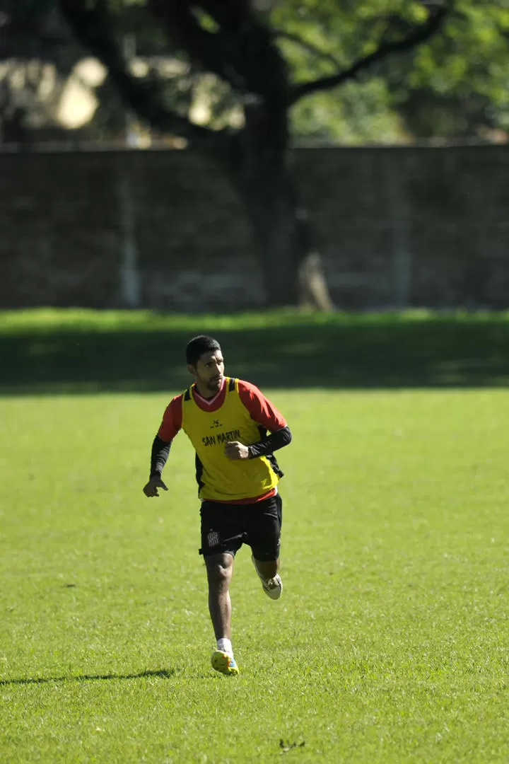 SIEMPRE RINDE. Matías García es uno de los jugadores con mejor rendimiento. LA GACETA / FOTO DE Inés Quinteros Orio (ARCHIVO)