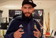 Mirá la versión del Himno Nacional que cantó Ulises Bueno en el Monumental