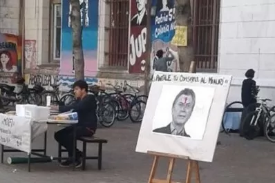 Muy pólémico: exhiben una foto de Macri con un disparo en la frente