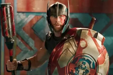 ¡Devolvé el martillo! Mirá el divertido saludo del actor de Thor a Del Potro