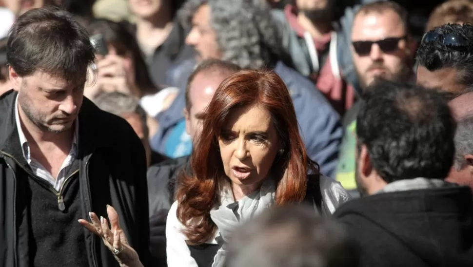 EL PLANTEO. El fiscal acusa a la ex mandataria de aplicar un “plan criminal”. dyn