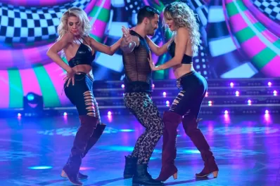 ¿Pasadas de copas? Virginia Gallardo y La Chipi la rompieron en el Bailando 2017