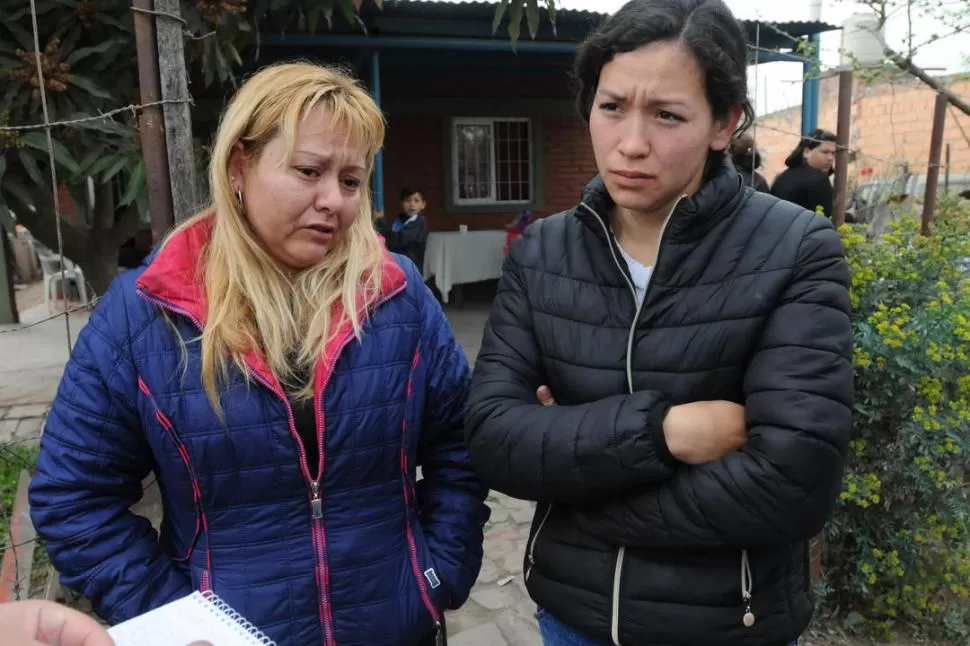 EL DOLOR. Dos hijas de Teodoro Maza exigieron justicia por el crimen. la gacaeta / foto de Analía Jaramillo