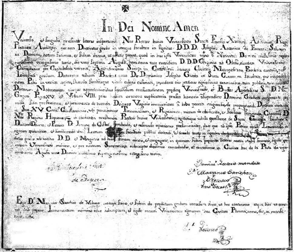 DOCTOR EN JURISPRUDENCIA. Diploma del tucumano Domingo García, conferido en 1783 por la célebre Universidad de Chuquisaca. 
