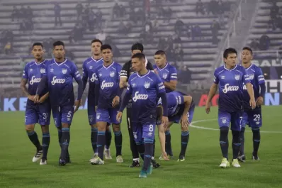 Lo van a extrañar: Acosta se desgarró y se perderá la revancha con Independiente