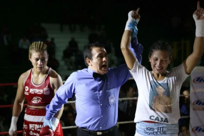 La Pantera Mena perdió por KO ante la Indiecita Sánchez