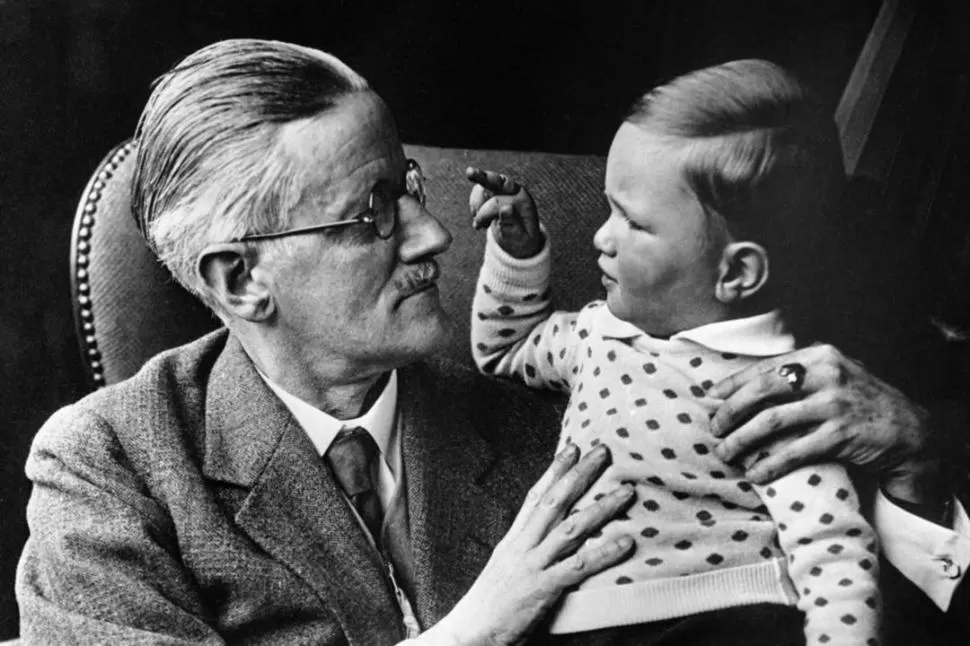 CREDO ESTÉTICO. James Joyce (1882-1941) aborda el enigma de la percepción de lo bello, en un sentido filosòfico, en las escenas primordiales. 