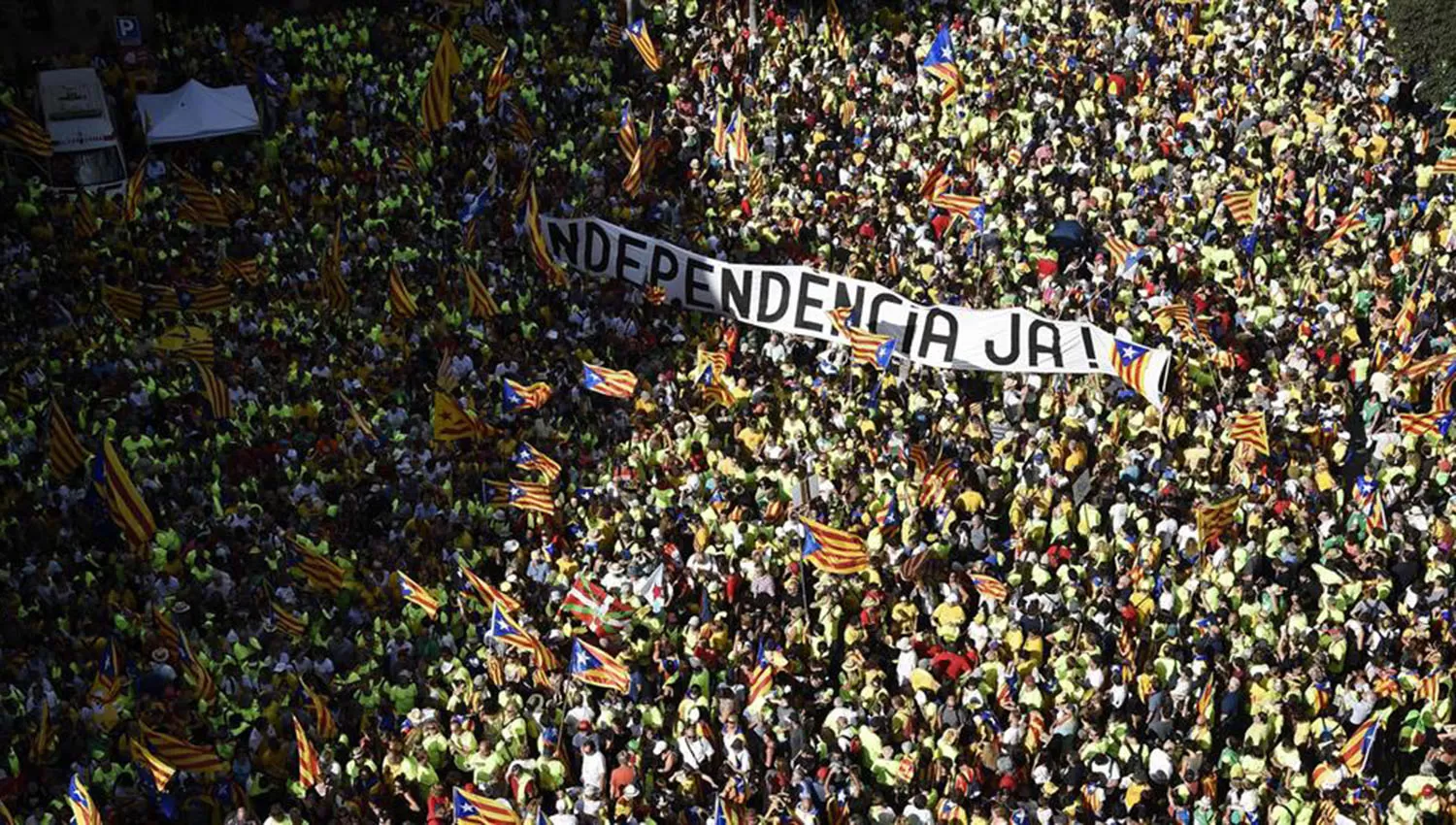 La impactante manifestación de la Diada, el Día Nacional de Cataluña. FOTO TOMADA DE LANACION.COM.AR