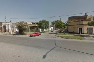 Robo, persecución, choque y amenazas con un arma de juguete en barrio Victoria