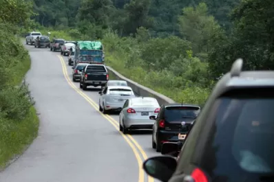 Tragedia en la ruta que va a los valles: un hombre chocó contra un refugio y murió