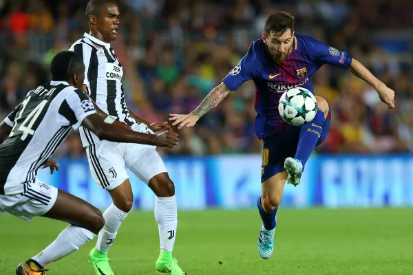 Con un doblete de Messi, Barcelona goleó a Juventus en el Camp Nou
