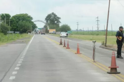 En un confuso episodio, un entrenador tucumano quedó demorado por llevar menores en su camioneta