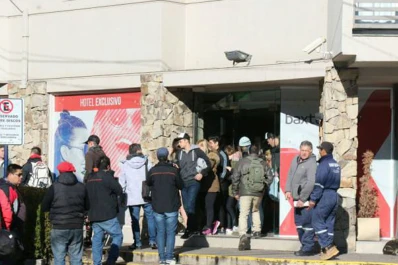 Un estudiante cayó desde un quinto piso durante su viaje de egresados en Bariloche