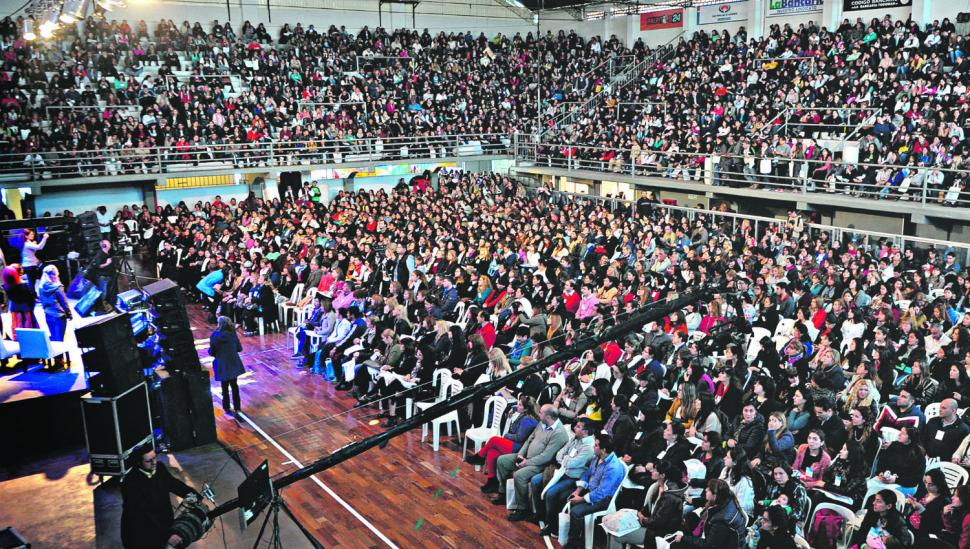 El futuro de la educación se debate en Tucumán
