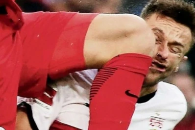 Casi una tragedia: el médico del Stuttgart le salvó la vida a un jugador tras un terrible choque