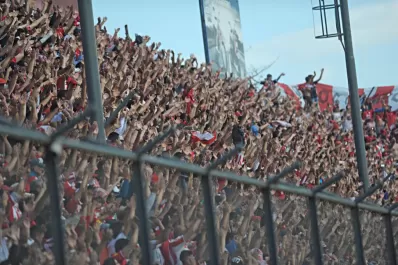 Los hinchas del Santo tienen el ascenso en la mira