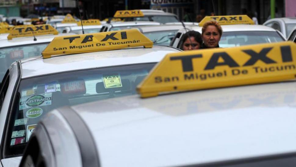 De celulares hasta una hija: el ranking de los olvidos en los taxis