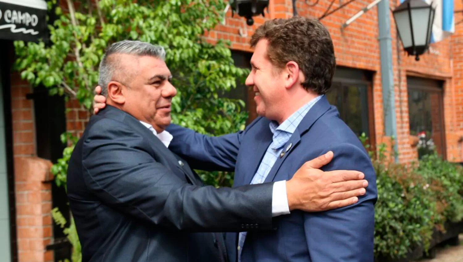 Claudio Tapia, junto al presidente de Conmebol, Alejandro Domínguez.
FOTO TOMADA DE PRENSA AFA